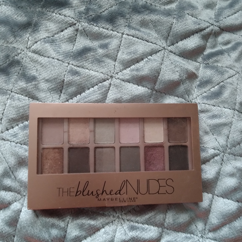 eyeshadow palette